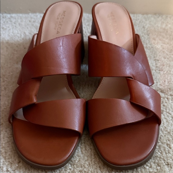 Messeca New York Shoes - Messeca New York Women's Brown Slide Leather Thunder Sandals size 9.5